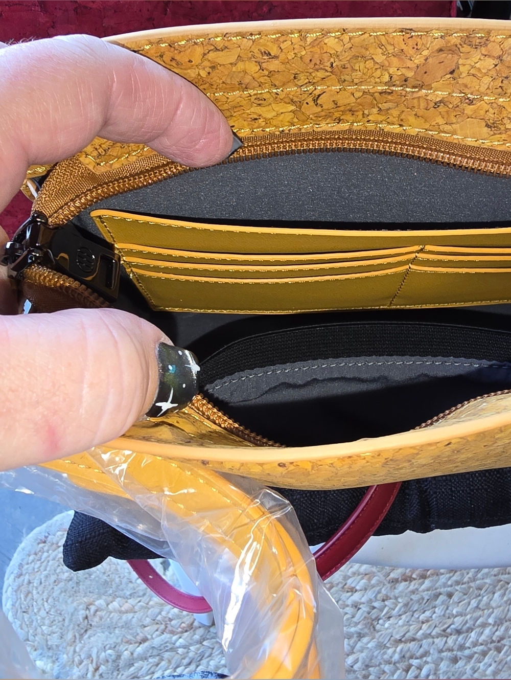 NWOT (3) Crossbody Cork Leather Shoulder Bags-Red, Mauve & Mustard By Evolution - Picture 7 of 14